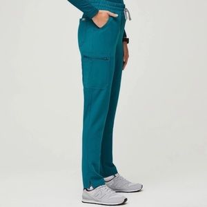 FIGS | PACIFIC BLUE | YOLA SHORT